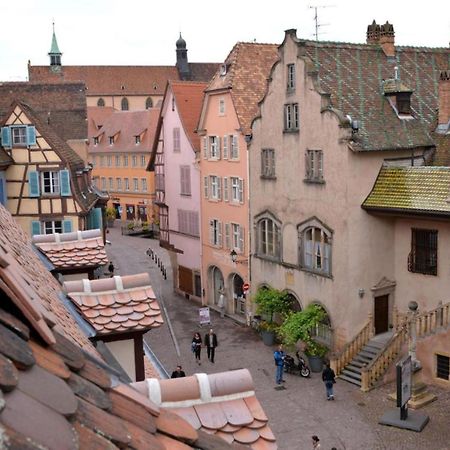 Appartement Grenier A Sel Gentleman Colmar Bagian luar foto