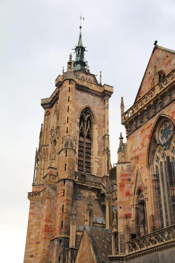 Appartement Grenier A Sel Gentleman Colmar Bagian luar foto