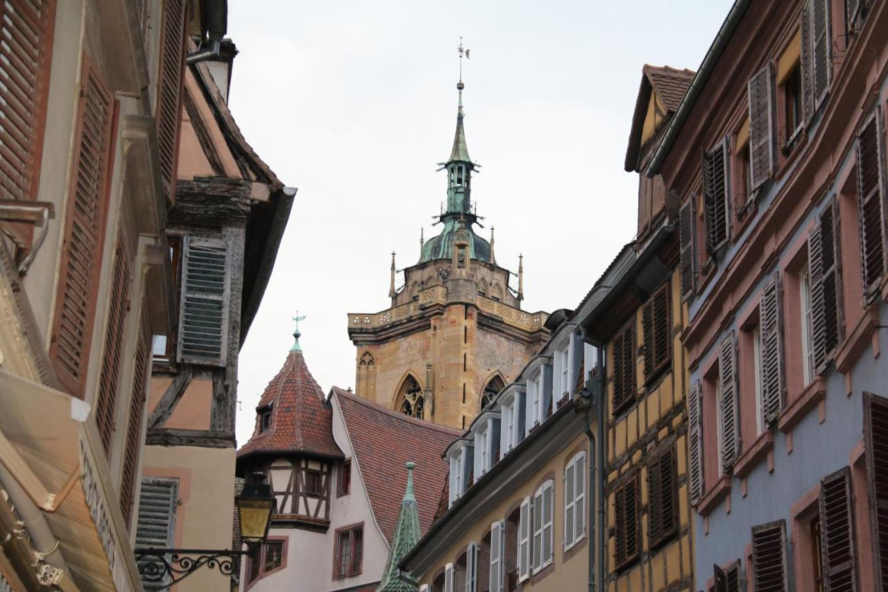 Appartement Grenier A Sel Gentleman Colmar Bagian luar foto