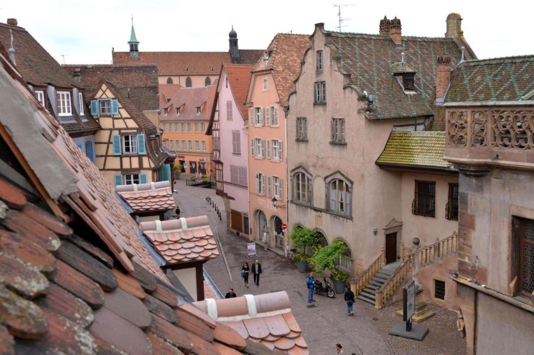 Appartement Grenier A Sel Gentleman Colmar Bagian luar foto